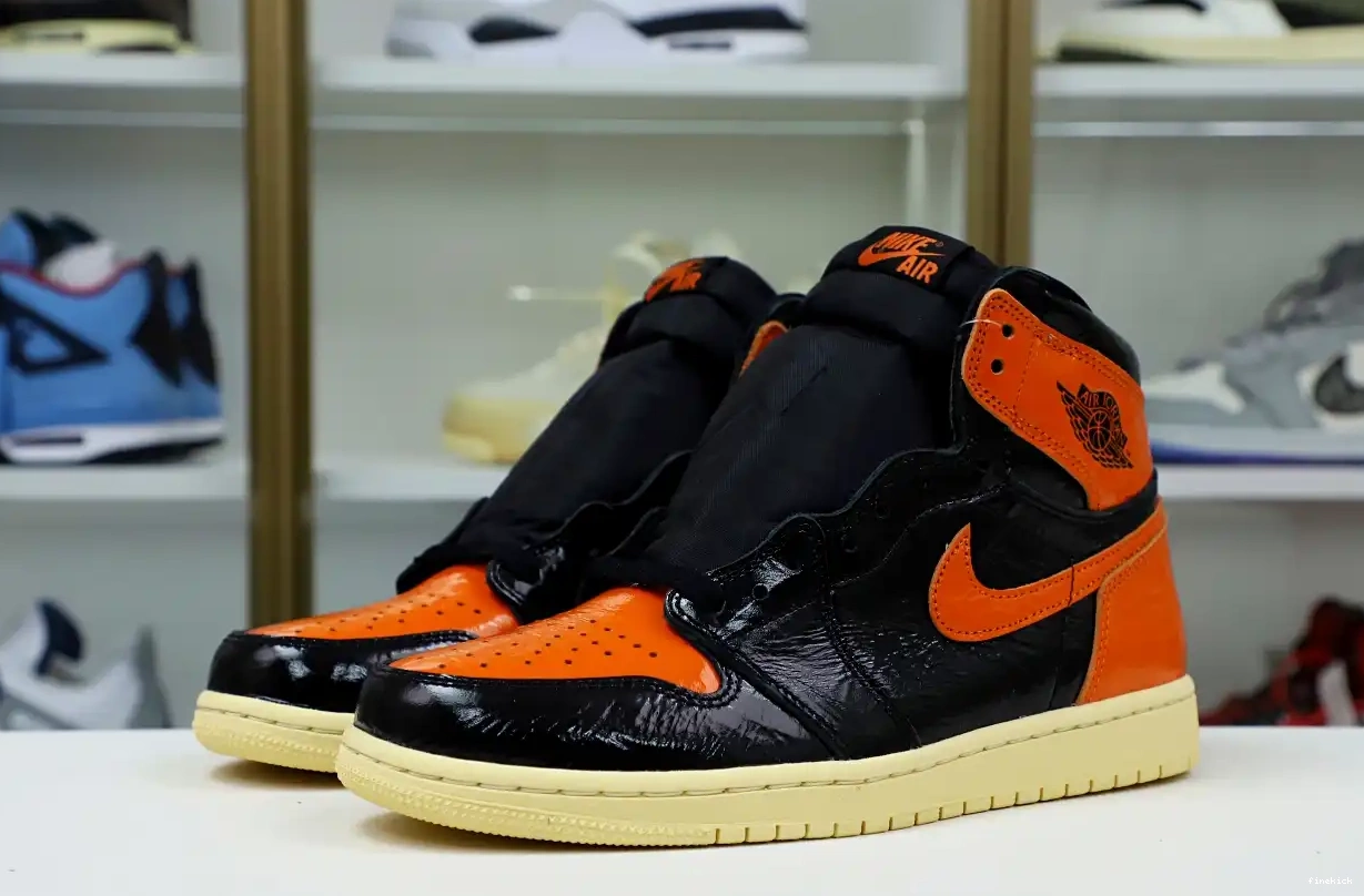 'SHATTERED JORDAN 1 AIR BACKBOARD OG HIGH RETRO 3.0' 0706